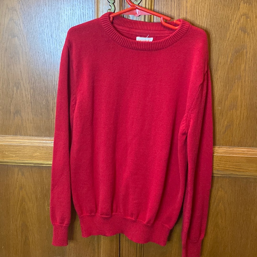 Boys Size M 8/10 red long sleeved sweater. Cat & Jack.